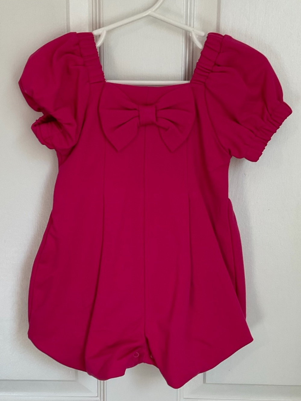 18M NWOT Baby Girl Bright Pink Puff-Sleeve Bow Spring and Summer Romper